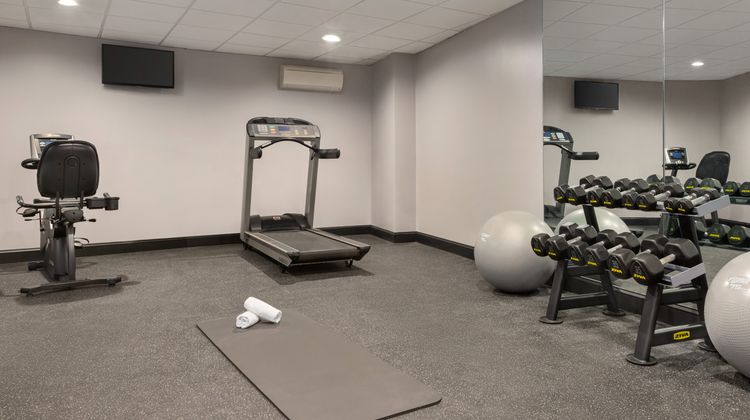 Holiday Inn Airport-Stadium Area Health Club