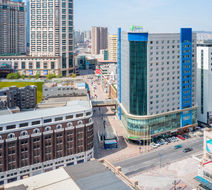 Holiday Inn Express City Centre Exterior