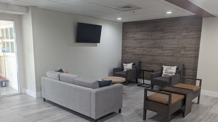 Candlewood Suites Exterior