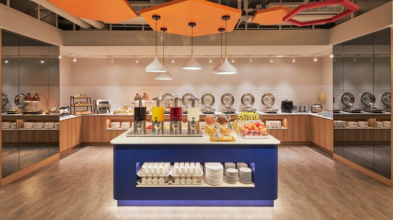 <b>Holiday Inn Express Taichung Park Restaurant</b>. Images powered by <a href="https://www.leonardoworldwide.com/" title="Leonardo Worldwide" target="_blank">Leonardo</a>.
