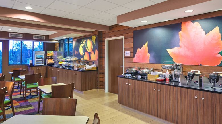 <b>Fairfield Inn & Suites Chicago Lombard Restaurant</b>. Images powered by <a href="https://www.leonardoworldwide.com/" title="Leonardo Worldwide" target="_blank">Leonardo</a>.