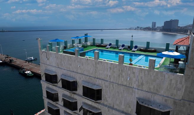 Hotel Mar y Tierra Exterior