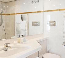 Hotel Bayerischer Hof Room