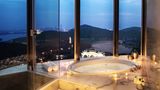 Shunde Marriott Hotel Suite