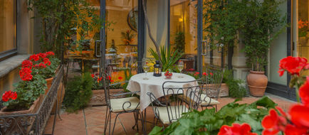 Rivoli Boutique Hotel Exterior