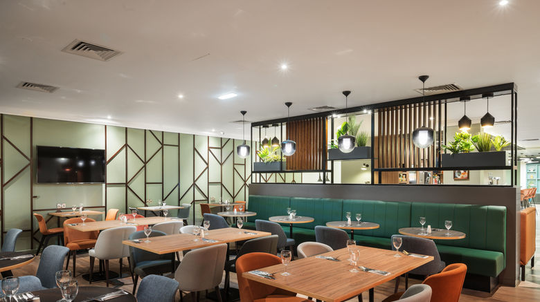 <b>Holiday Inn Leeds-Wakefield Restaurant</b>. Images powered by <a href="https://www.leonardoworldwide.com/" title="Leonardo Worldwide" target="_blank">Leonardo</a>.