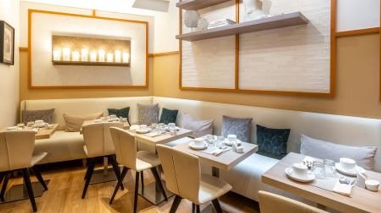Monna Lisa Paris Restaurant