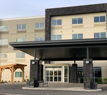 Holiday Inn Express/Stes Courtenay Comox Exterior