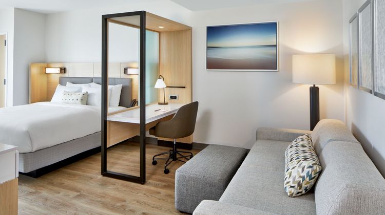 Springhill Suites Beach Oceanfront Suite