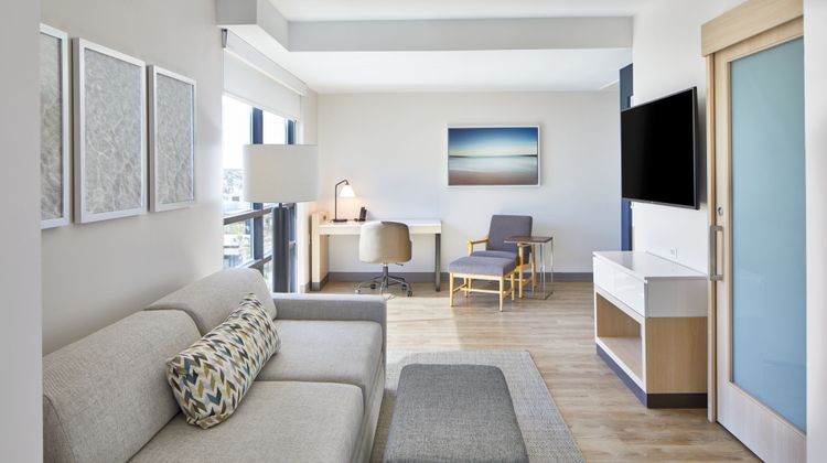 Springhill Suites Beach Oceanfront Suite