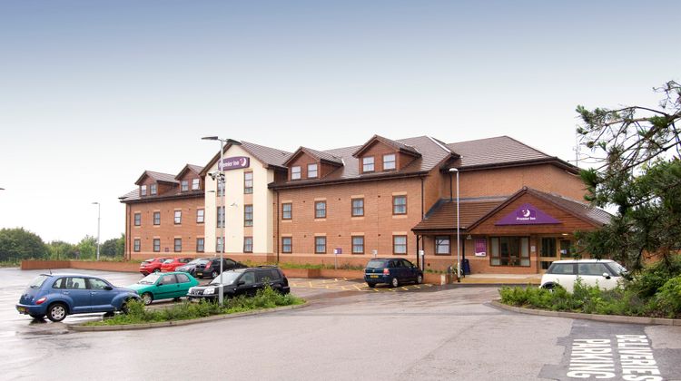 Premier Inn Ripley Exterior