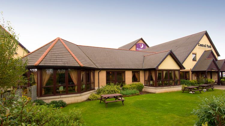 Premier Inn Rugby North (M6 Jct 1) Exterior
