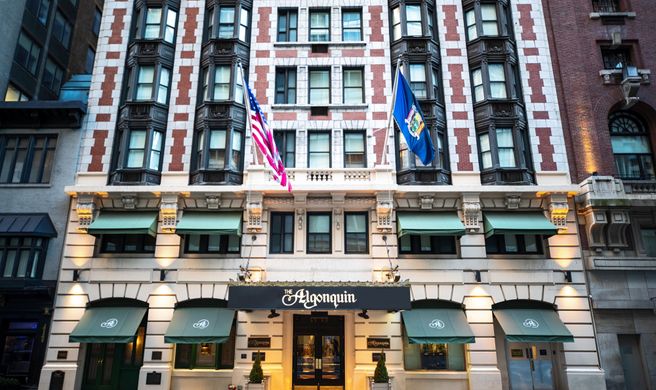 Algonquin Hotel Times Square, Autograph Exterior