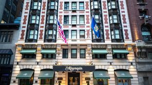 Algonquin Hotel Times Square, Autograph