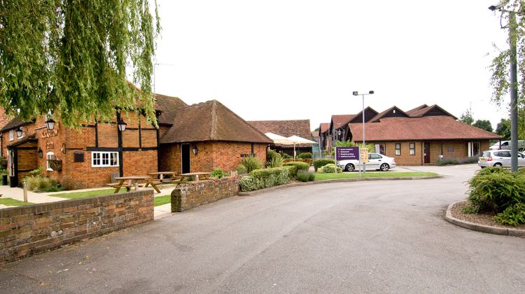 Premier Inn Sandhurst Exterior