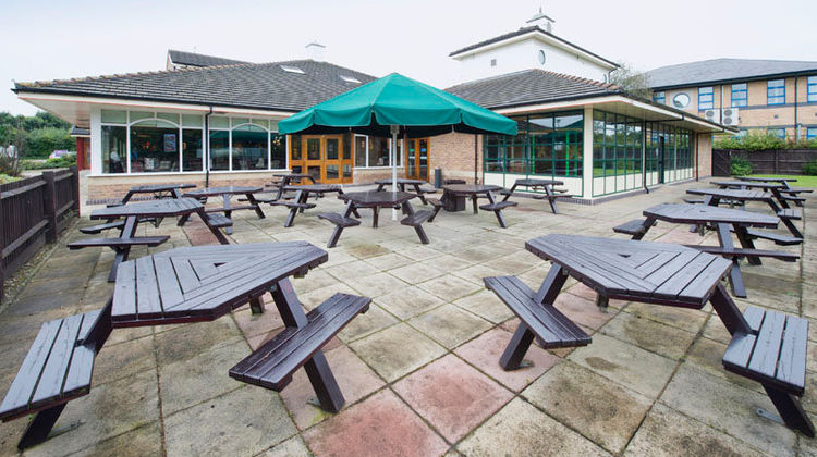 Premier Inn Sheffield-Barnsley Exterior