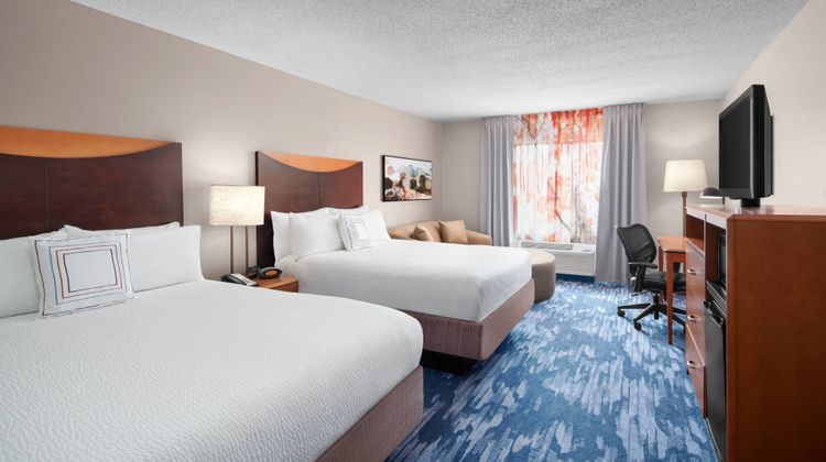 Fairfield Inn & Suites Denver Airport Room