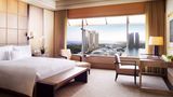 <b>The Ritz-Carlton, Millenia Singapore Suite</b>. Images powered by <a href="https://www.leonardoworldwide.com/" title="Leonardo Worldwide" target="_blank">Leonardo</a>.