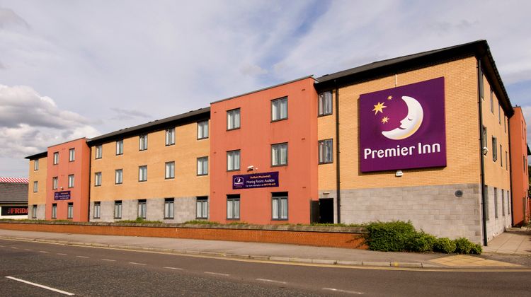 Premier Inn Sheffield Meadowhall Exterior