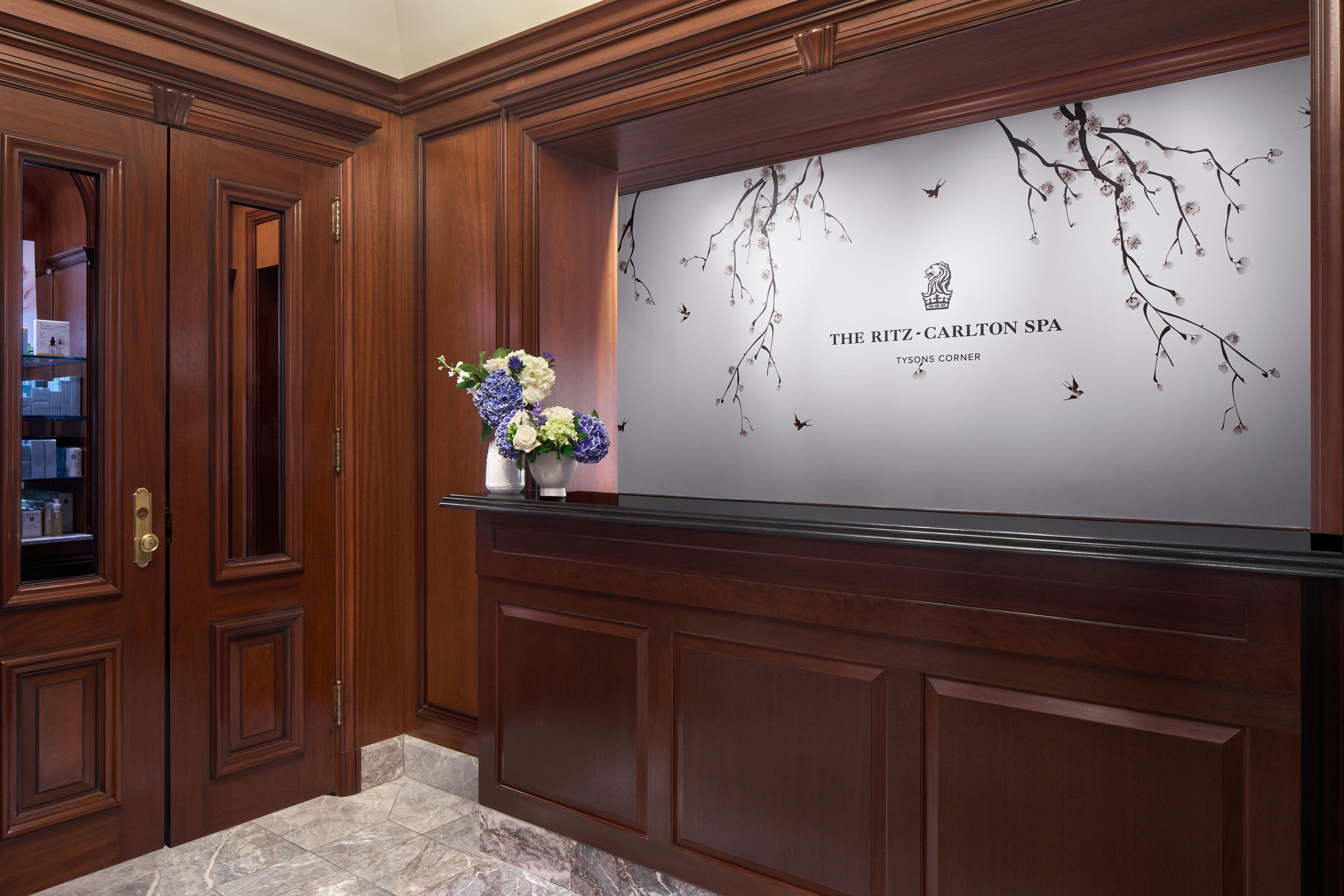 The Ritz-Carlton, Tysons Corner- Deluxe McLean, VA Hotels- GDS