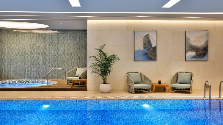 Courtyard Riyadh Northern Ring Road Pool