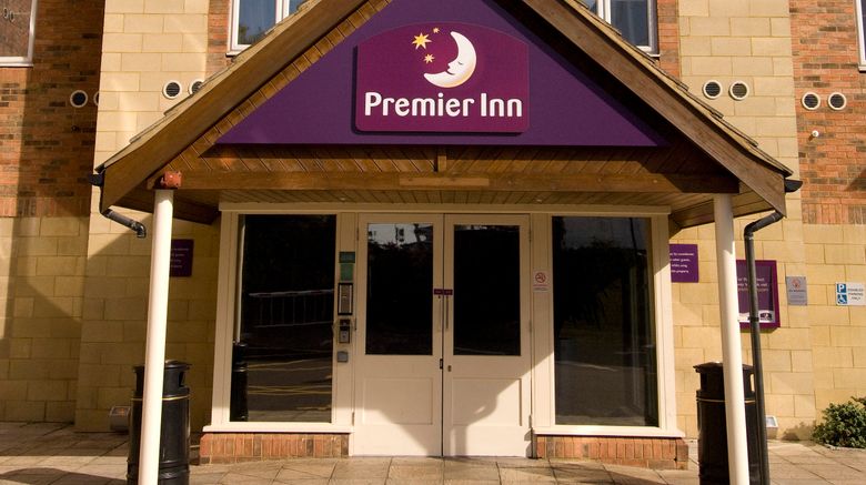 <b>Premier Inn Slough Exterior</b>. Images powered by <a href="https://www.leonardoworldwide.com/" title="Leonardo Worldwide" target="_blank">Leonardo</a>.