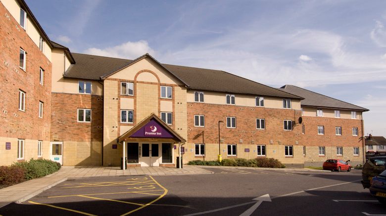 <b>Premier Inn Slough Exterior</b>. Images powered by <a href="https://www.leonardoworldwide.com/" title="Leonardo Worldwide" target="_blank">Leonardo</a>.