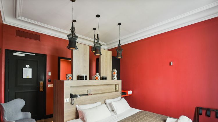 Hotel Paris Le Singulier Room