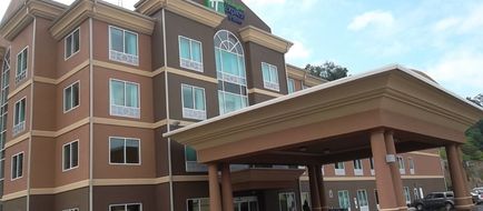 Holiday Inn Express & Suites Hazard Exterior