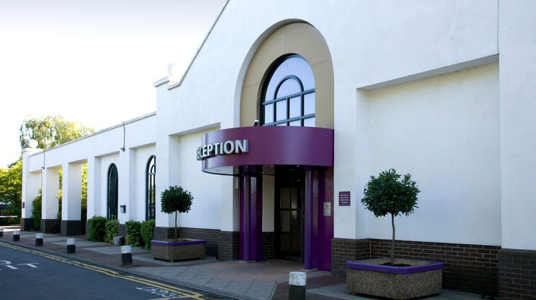 <b>Premier Inn South Mimms Exterior</b>. Images powered by <a href="https://www.leonardoworldwide.com/" title="Leonardo Worldwide" target="_blank">Leonardo</a>.