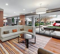 Delta Hotels by Marriott Baltimore North Lobby