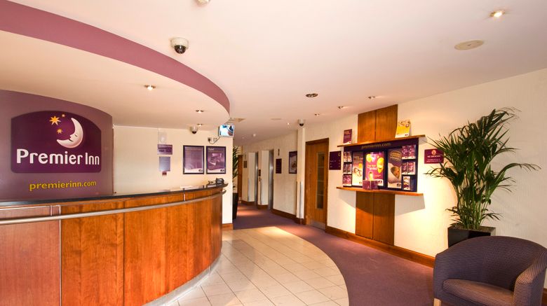<b>Premier Inn Southampton Airport Lobby</b>. Images powered by <a href="https://www.leonardoworldwide.com/" title="Leonardo Worldwide" target="_blank">Leonardo</a>.