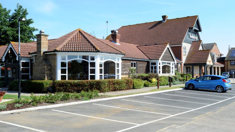 <b>Premier Inn Southend Airport Exterior</b>. Images powered by <a href="https://www.leonardoworldwide.com/" title="Leonardo Worldwide" target="_blank">Leonardo</a>.
