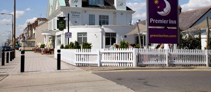 Premier Inn Southend-On-Sea (Thorpe Bay) Exterior