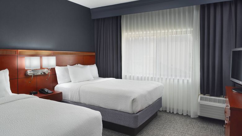 <b>Courtyard by Marriott Charlotte Arrowood Room</b>. Images powered by <a href="https://www.leonardoworldwide.com/" title="Leonardo Worldwide" target="_blank">Leonardo</a>.