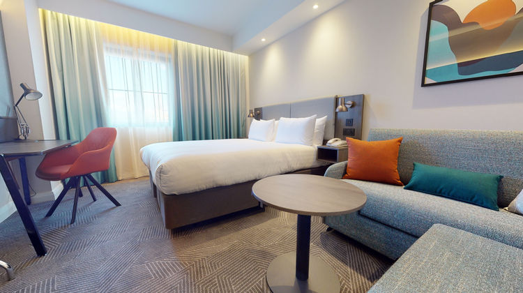 Holiday Inn Room