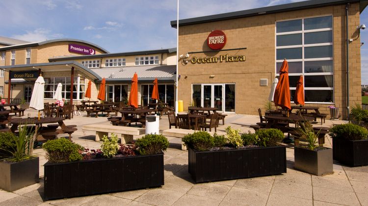 Premier Inn Southport Central Exterior