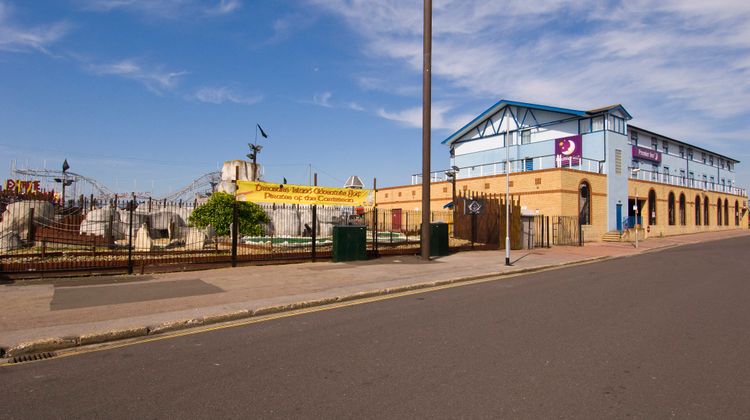 Premier Inn Southsea Exterior