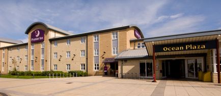 Premier Inn Southport Central Exterior
