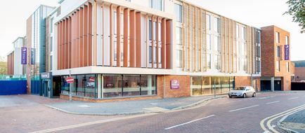 Premier Inn St Albans City Centre Exterior
