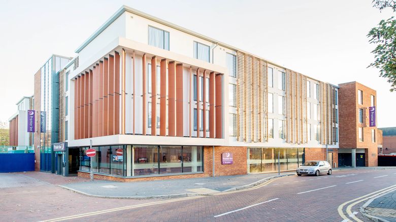 <b>Premier Inn St Albans City Centre Exterior</b>. Images powered by <a href="https://www.leonardoworldwide.com/" title="Leonardo Worldwide" target="_blank">Leonardo</a>.