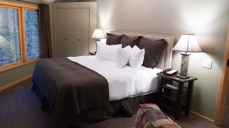 <b>The Inn At Honey Run Room</b>. Images powered by <a href="https://www.leonardoworldwide.com/" title="Leonardo Worldwide" target="_blank">Leonardo</a>.