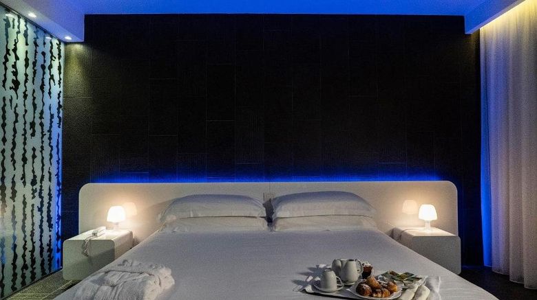 <b>A Point Porto Ercole Resort & Spa Room</b>. Images powered by <a href="https://www.leonardoworldwide.com/" title="Leonardo Worldwide" target="_blank">Leonardo</a>.