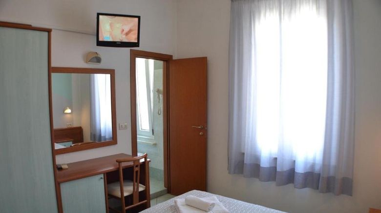 <b>Hotel Villa Caterina Room</b>. Images powered by <a href="https://www.leonardoworldwide.com/" title="Leonardo Worldwide" target="_blank">Leonardo</a>.