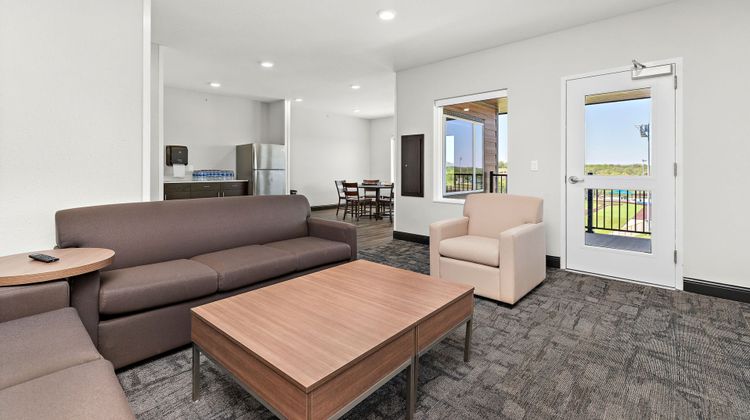 Holiday Inn Express Kansas City Spa