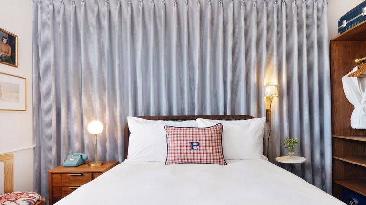 Palihotel San Diego Room