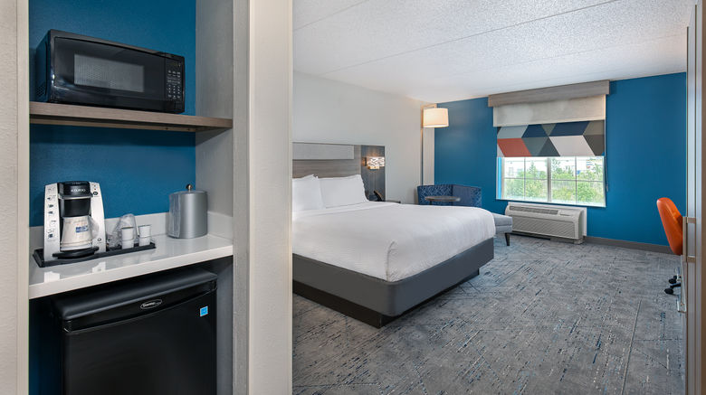 <b>Holiday Inn Express Hotel & Suites Room</b>. Images powered by <a href="https://www.leonardoworldwide.com/" title="Leonardo Worldwide" target="_blank">Leonardo</a>.