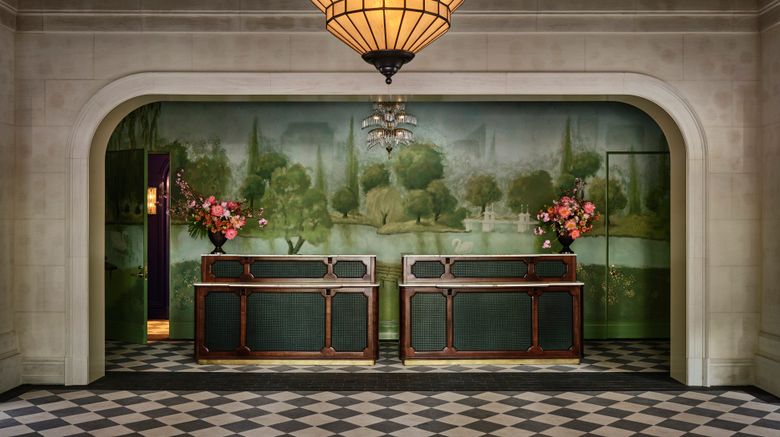 <b>Four Seasons Hotel Boston Lobby</b>. Images powered by <a href="https://www.leonardoworldwide.com/" title="Leonardo Worldwide" target="_blank">Leonardo</a>.