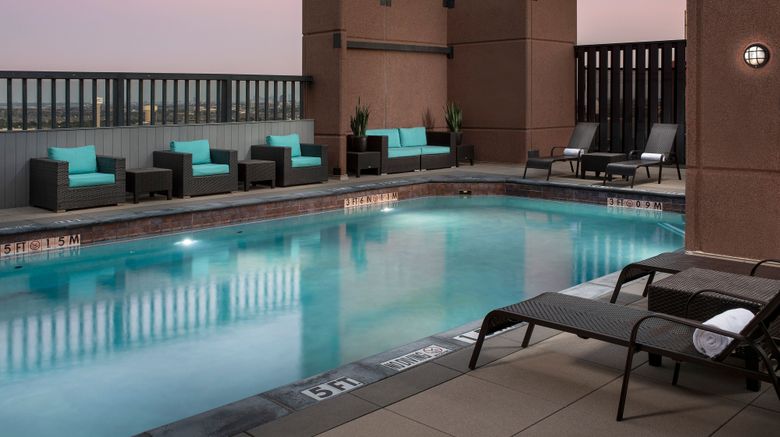 <b>The Westin Dallas Fort Worth Airport Pool</b>. Images powered by <a href="https://www.leonardoworldwide.com/" title="Leonardo Worldwide" target="_blank">Leonardo</a>.