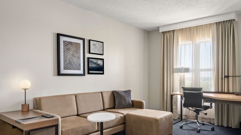 <b>Residence Inn Chicago Naperville Room</b>. Images powered by <a href="https://www.leonardoworldwide.com/" title="Leonardo Worldwide" target="_blank">Leonardo</a>.